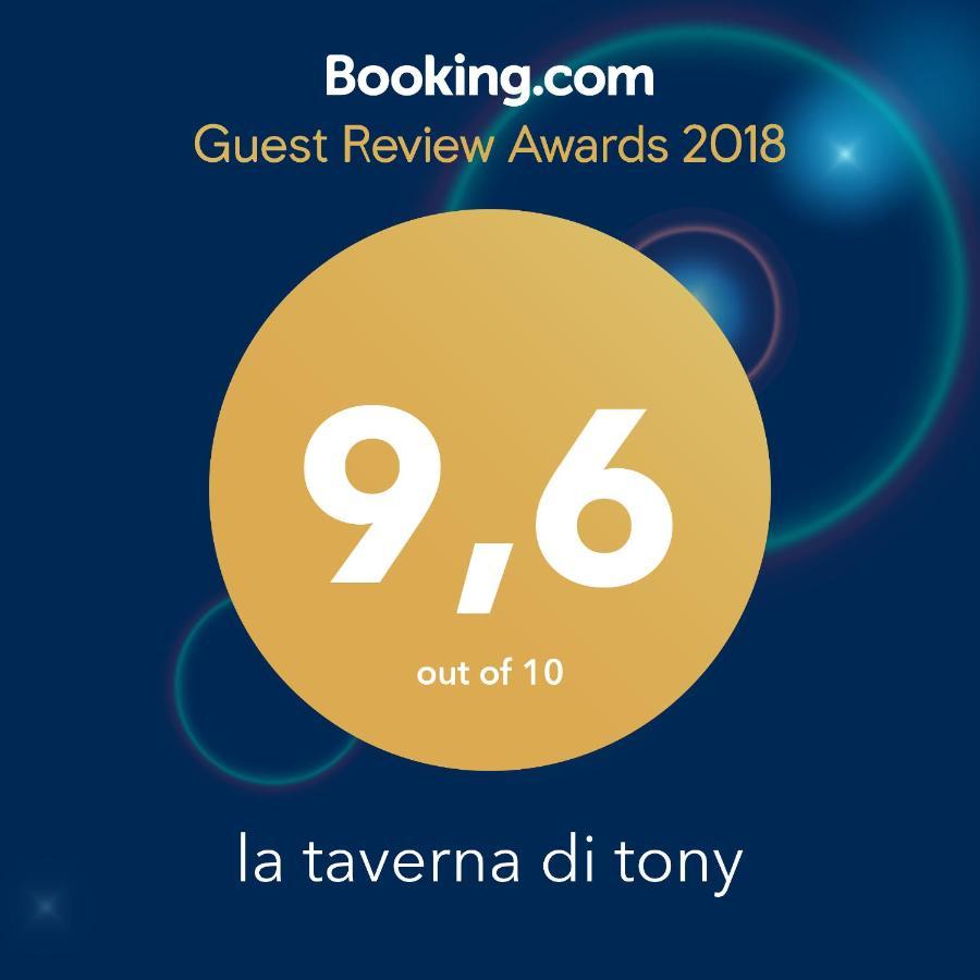 Bed and Breakfast La Taverna Di Tony Montalto Dora Екстер'єр фото
