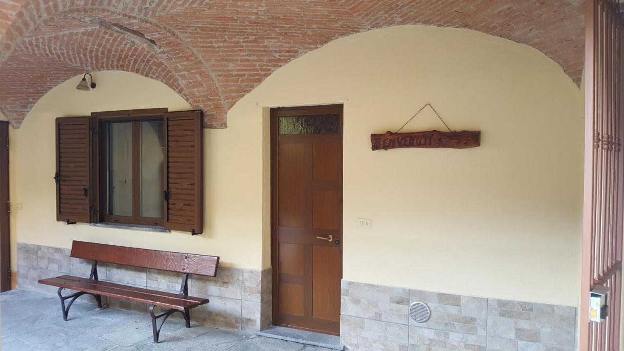 Bed and Breakfast La Taverna Di Tony Montalto Dora Екстер'єр фото